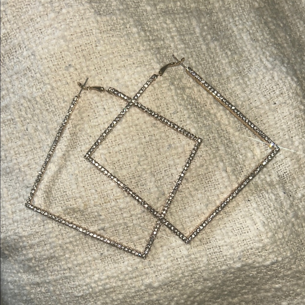 Elegant Gold Square Hoop Earrings
